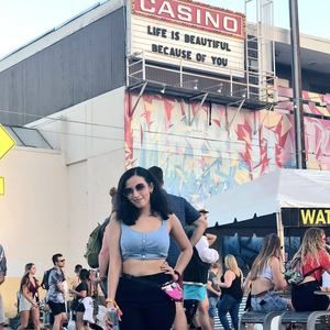 Meet your Posher, Marycarmen